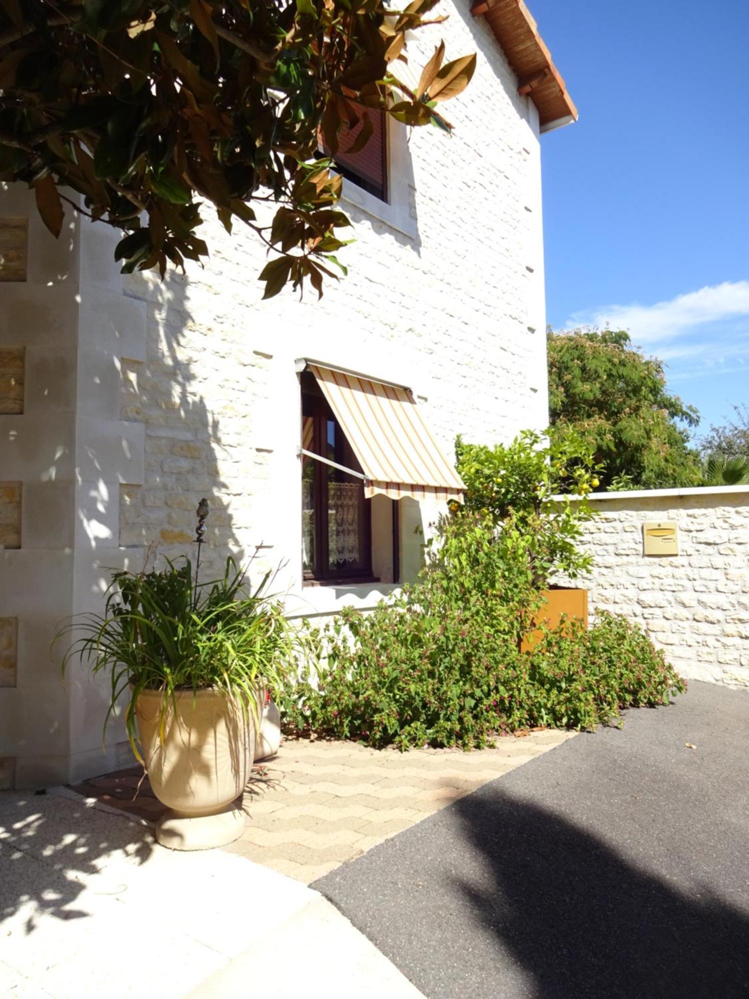 Hotel Aux Orangers Luxé Exterior foto