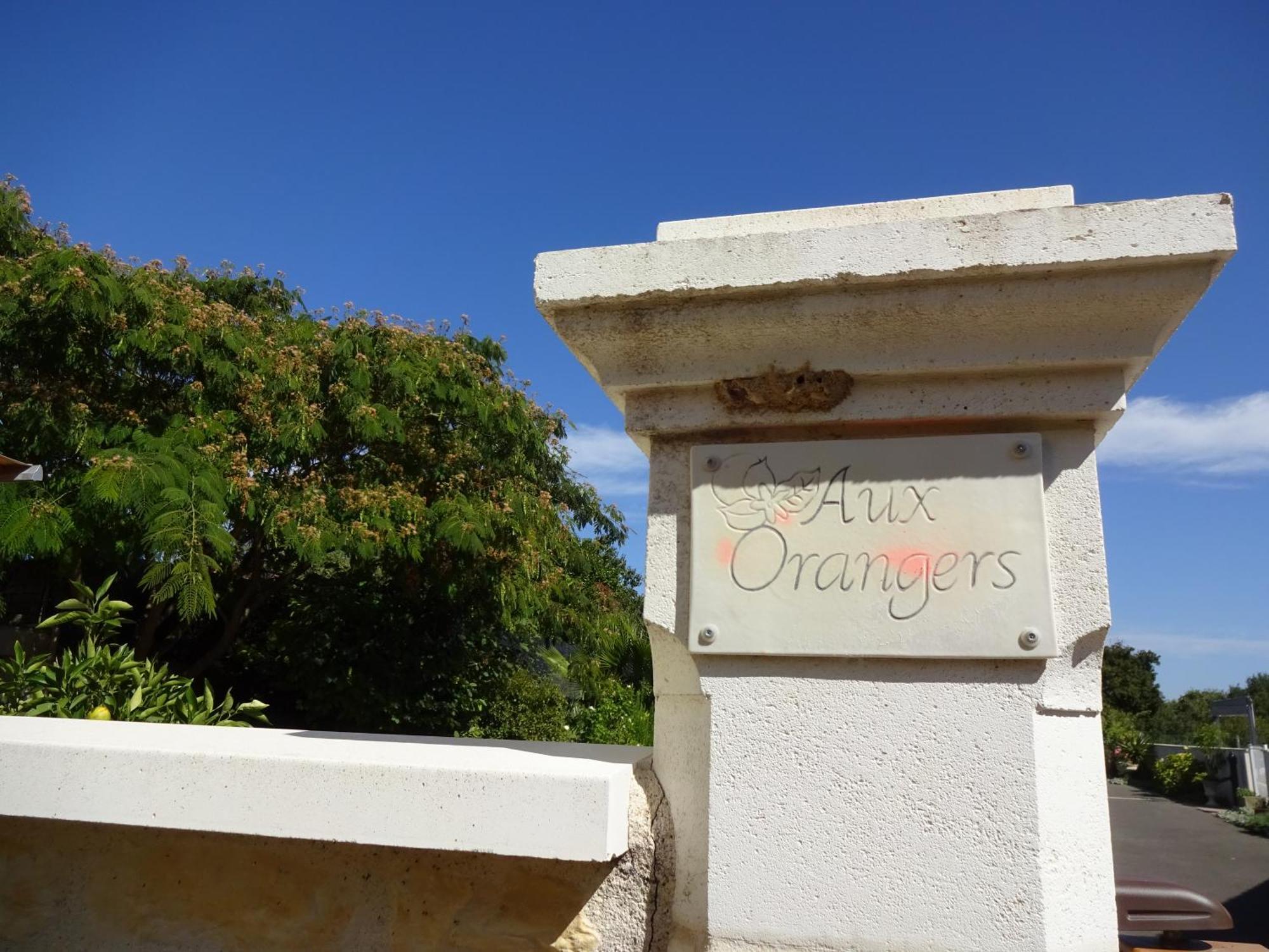 Hotel Aux Orangers Luxé Exterior foto
